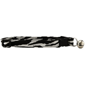 Black and white zebra stripes cat collar