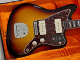 Fender 2024 AVII 1966 Jazzmaster – 3-Color Sunburst
