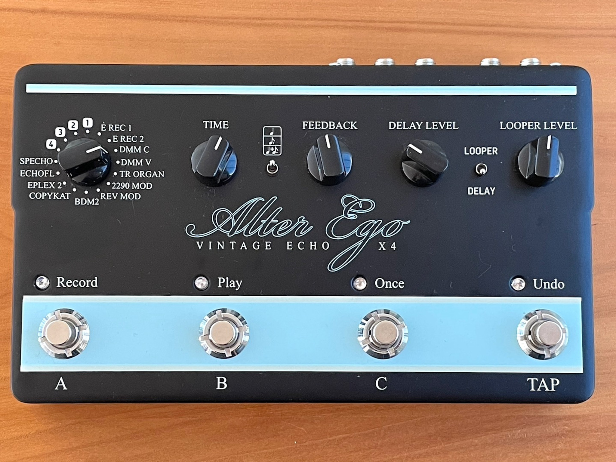 TC Electronic - Alter Ego x4 (Vintage Echo/Looper)