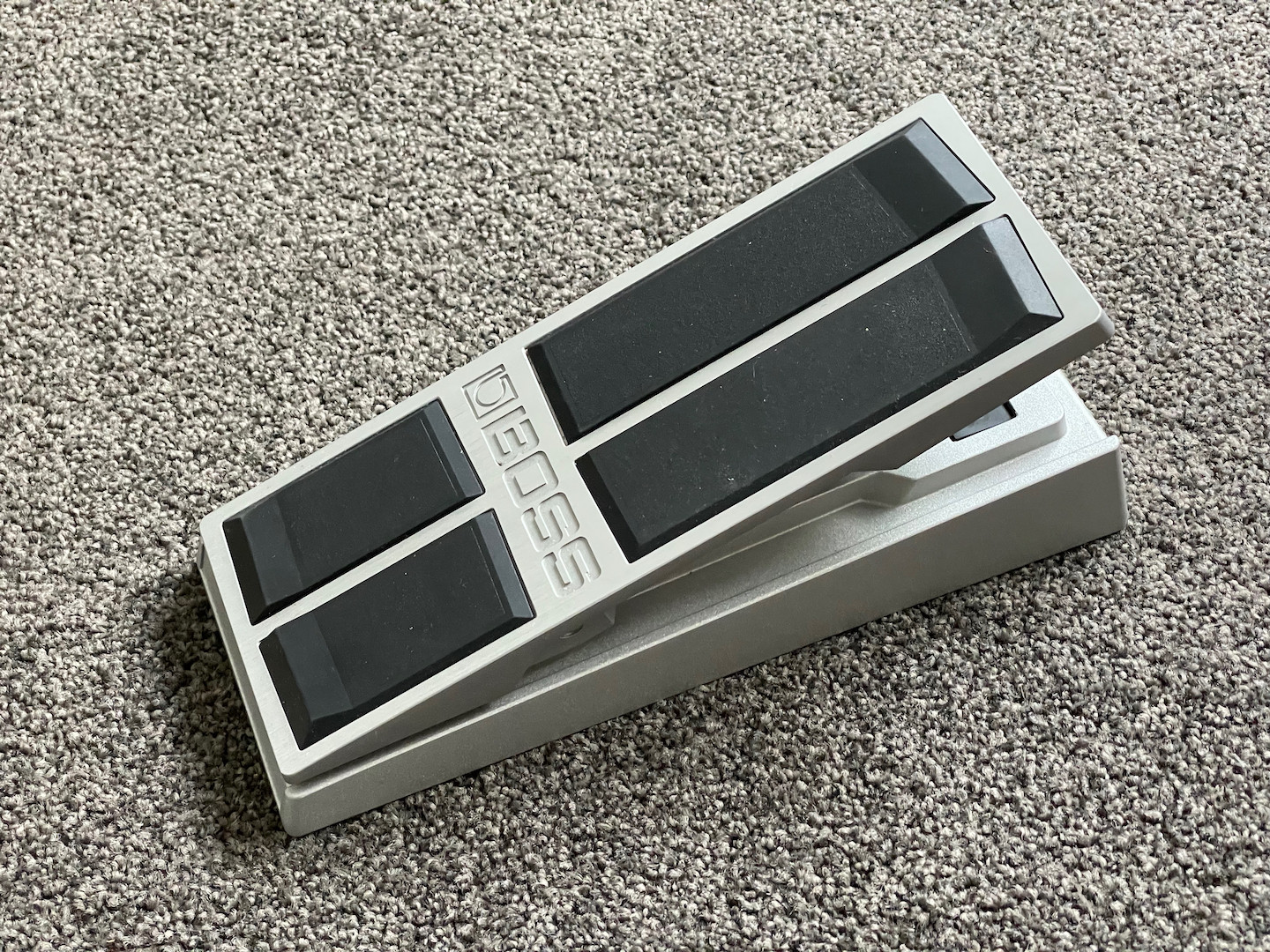 Boss - FV500L Volume Pedal - Tone Lounge