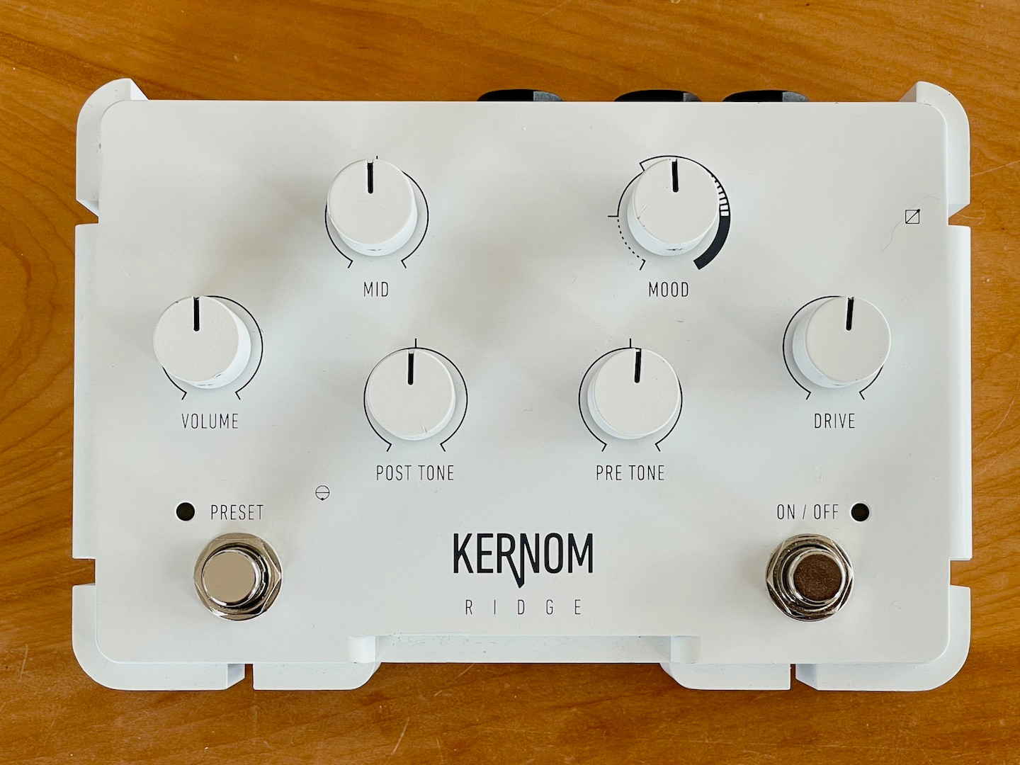 Kernom - Ridge - Tone Lounge