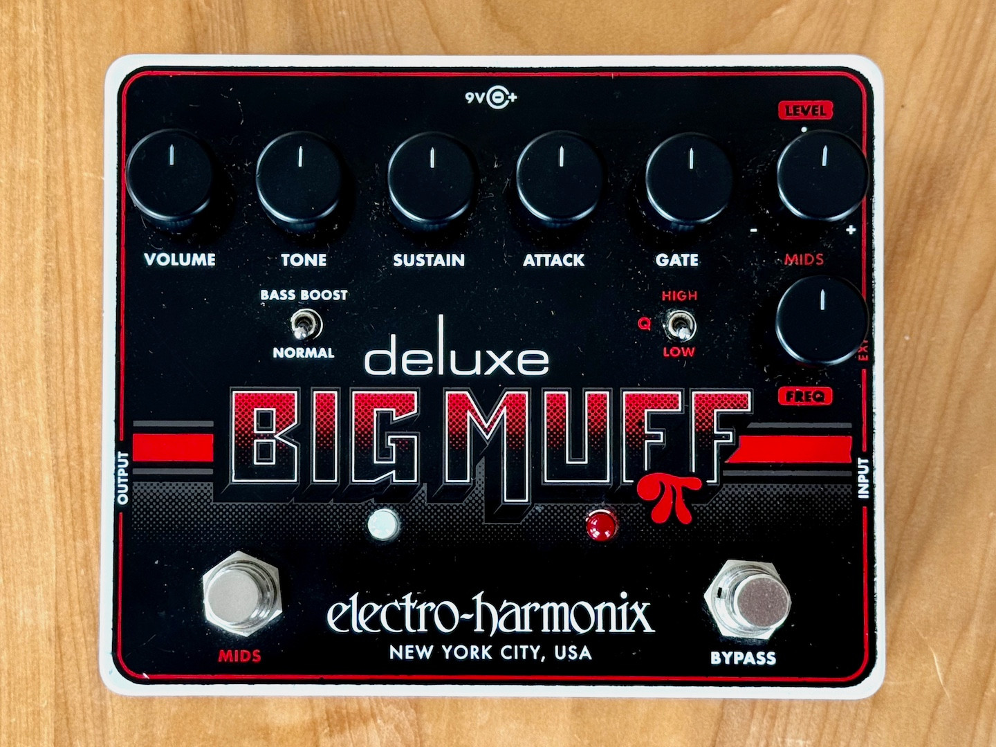 EHX - Deluxe Big Muff - Tone Lounge