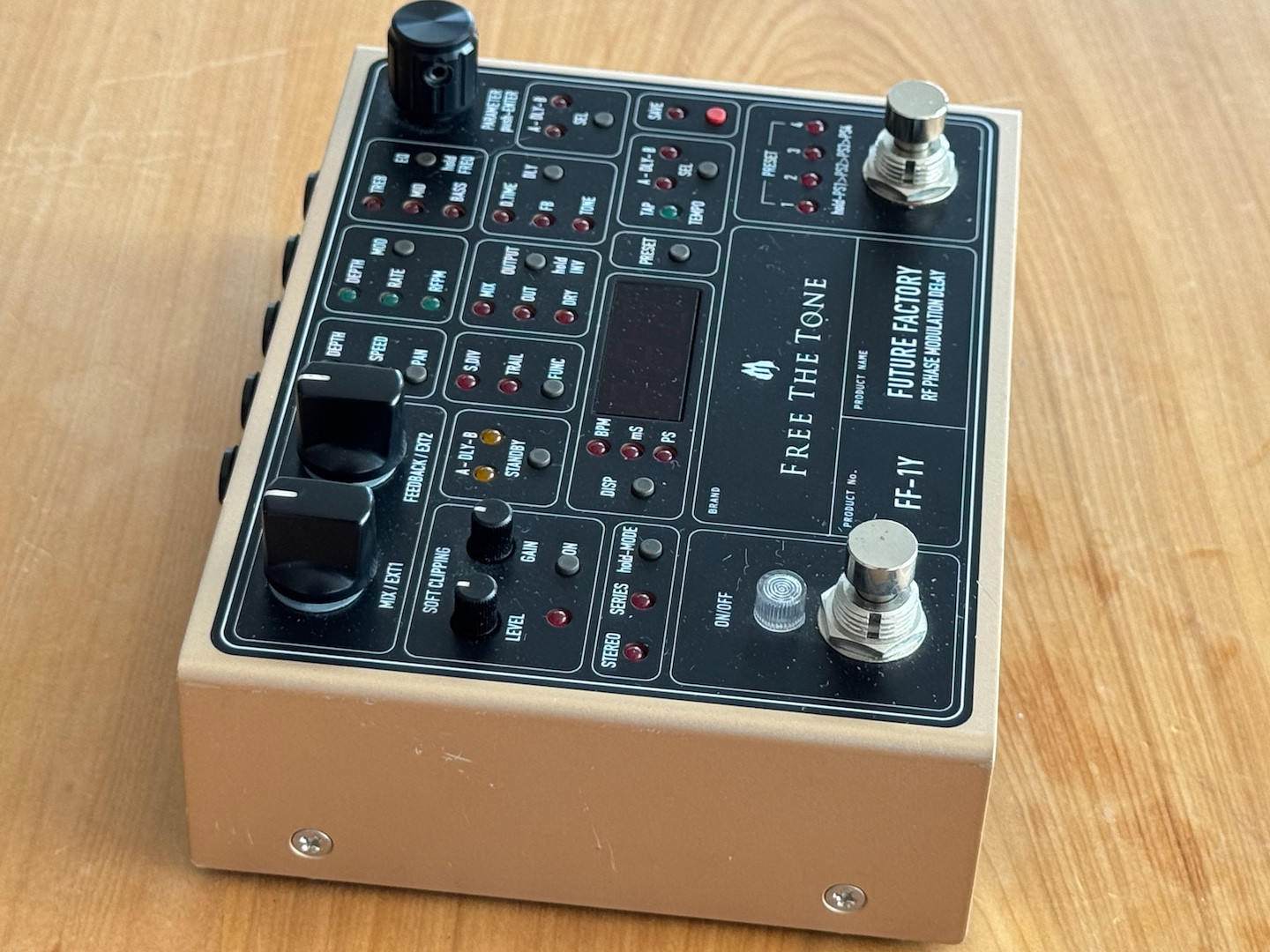 Free The Tone - Future Factory - Tone Lounge