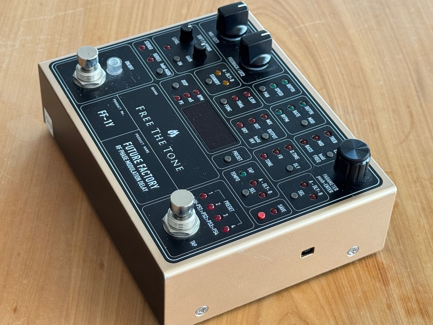 ギター FUTURE FACTORY FF-1Y-K free the tone Future Factory FF-1Y: Top RF Phase Modulation Delay - Premier Guitar