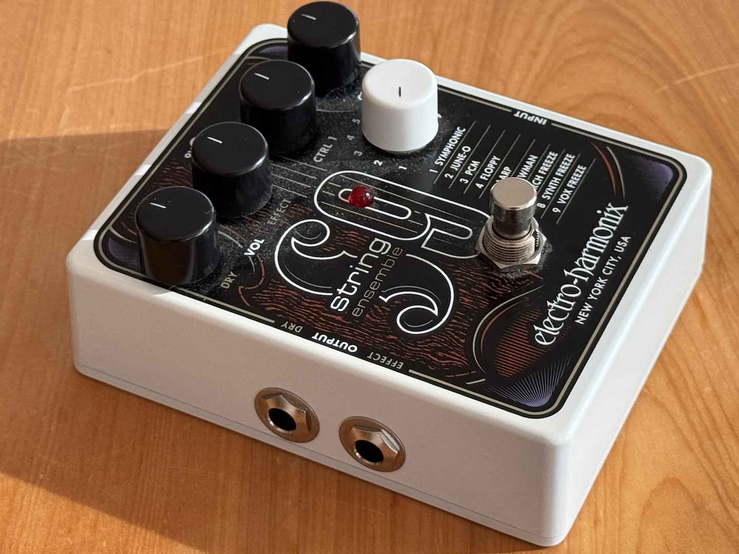 EHX - String 9 - String Ensemble - Tone Lounge