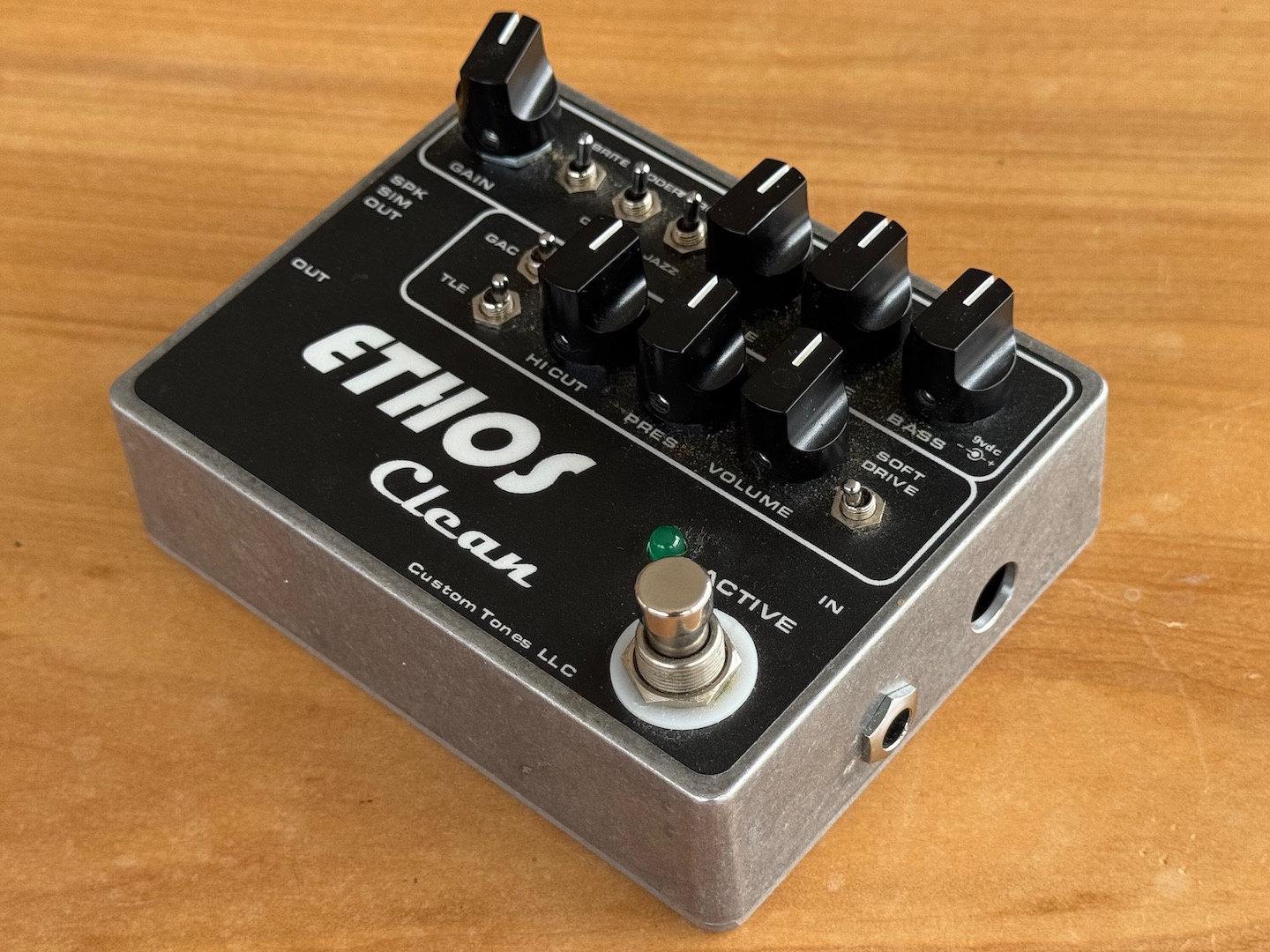 Custom Tones - Ethos Clean Preamp - Tone Lounge