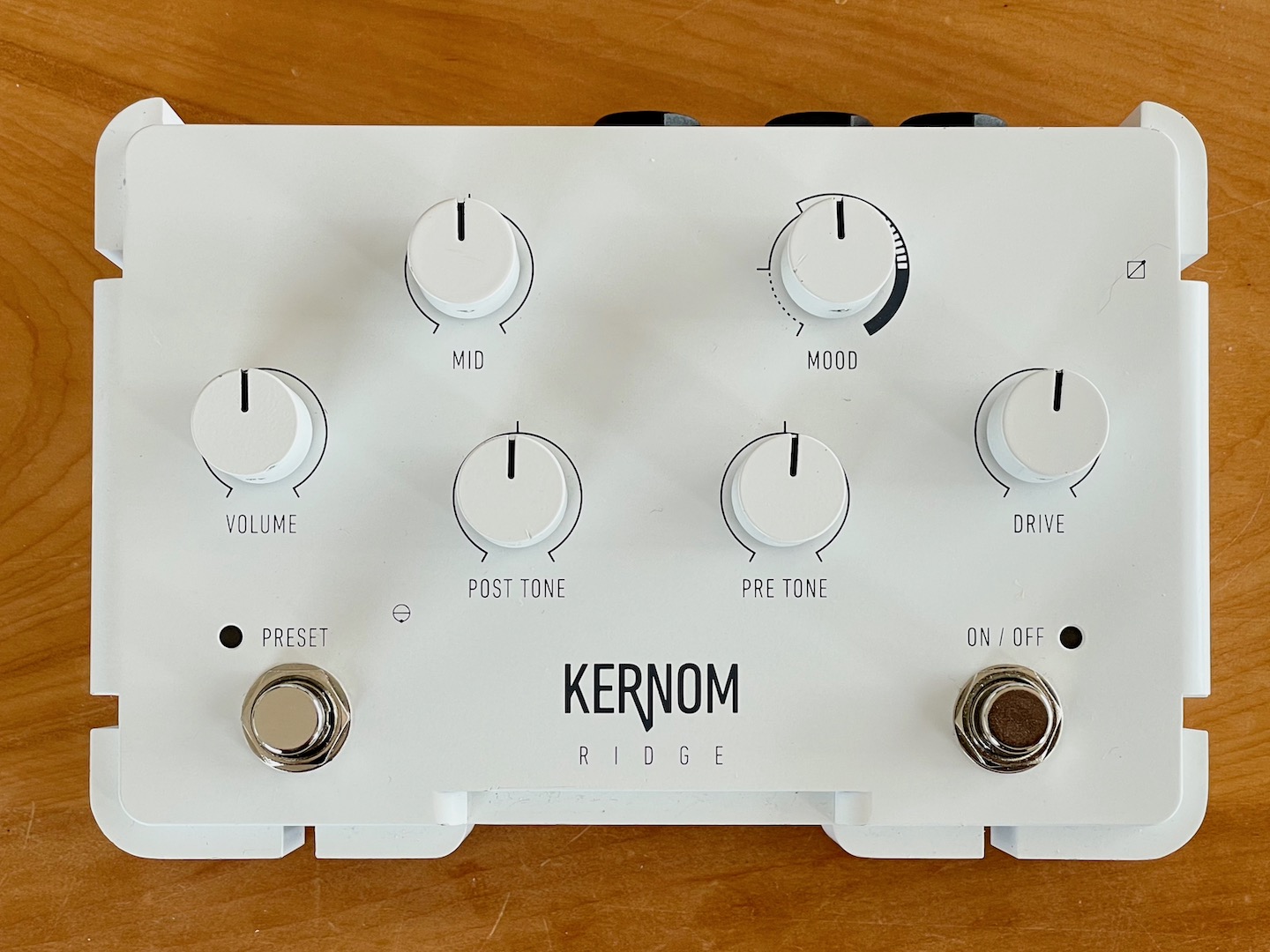 Kernom - Ridge - Tone Lounge