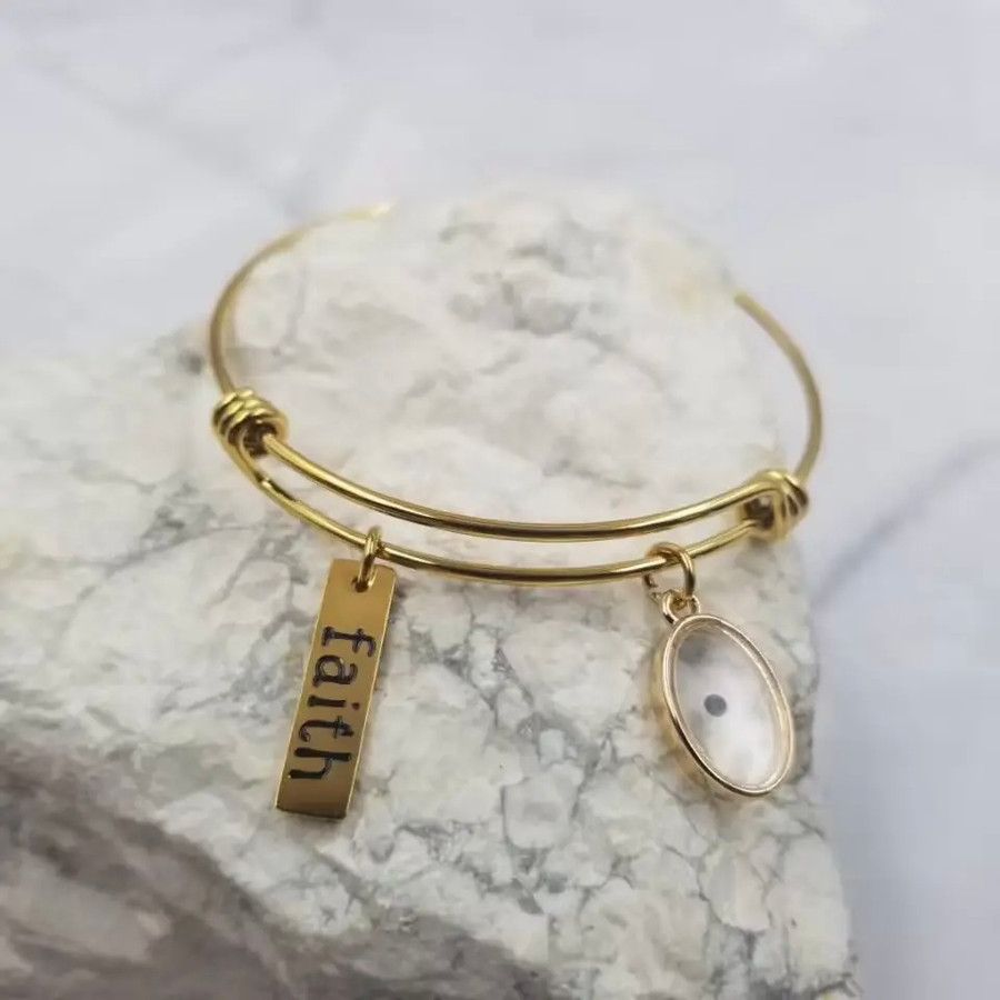  Mustard Seed Bracelet Gold