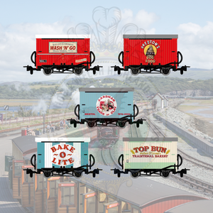 Peco: GRAA050 W&G Box Van - Aardman 50th Anniv. Wagon Collectors Set