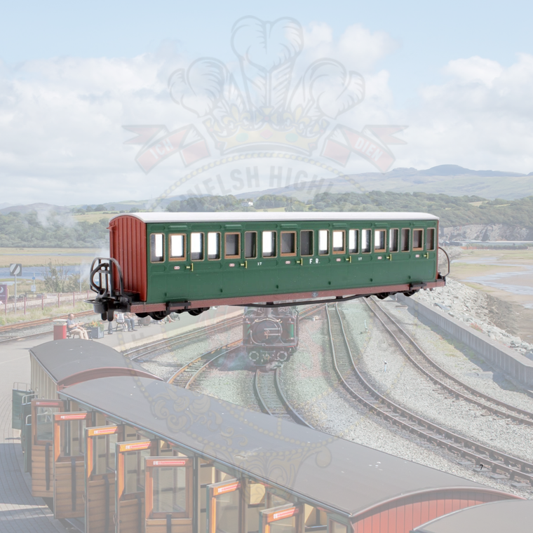 Peco: GR-603A FR Short "Bowsider" Bogie Coach - Col. Stephens Green No. 17