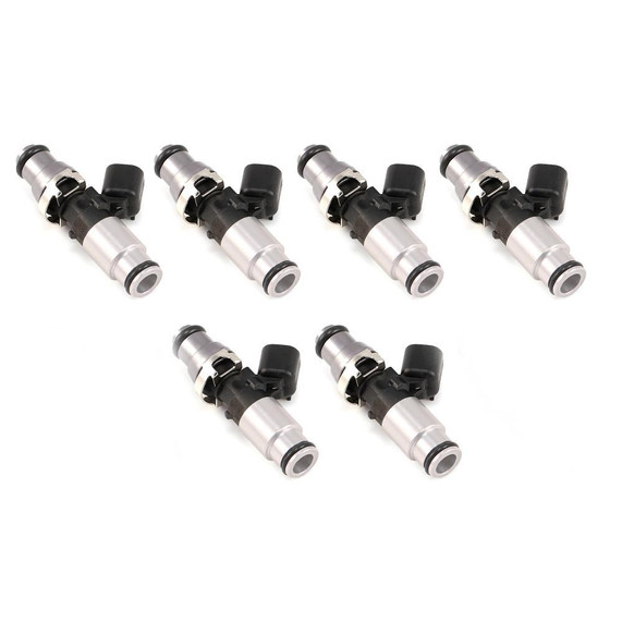 Precision Fuel Injectors from Injector Dynamics ID2600-XDS 2600.60.14.14B.6, six fuel injectors with 14mm adapter top in grey and bottom in silver, set of 6 for high-performance fuel delivery.