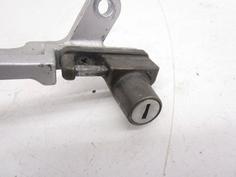 03 Kawasaki Ninja 250 R Used Left Rear Passenger Foot Peg Bracket