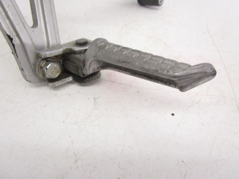 ℛ 様 03 Kawasaki Ninja 250 R Used Left Rear Passenger Foot Peg Bracket