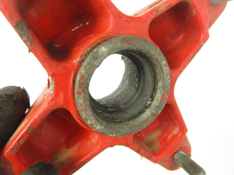 04 Polaris Predator 500 Front Wheel Hub 5133294 2003-2005