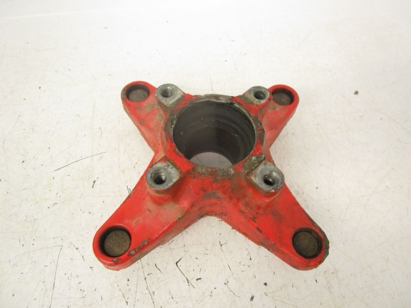 04 Polaris Predator 500 Front Wheel Hub 5133294 2003-2005