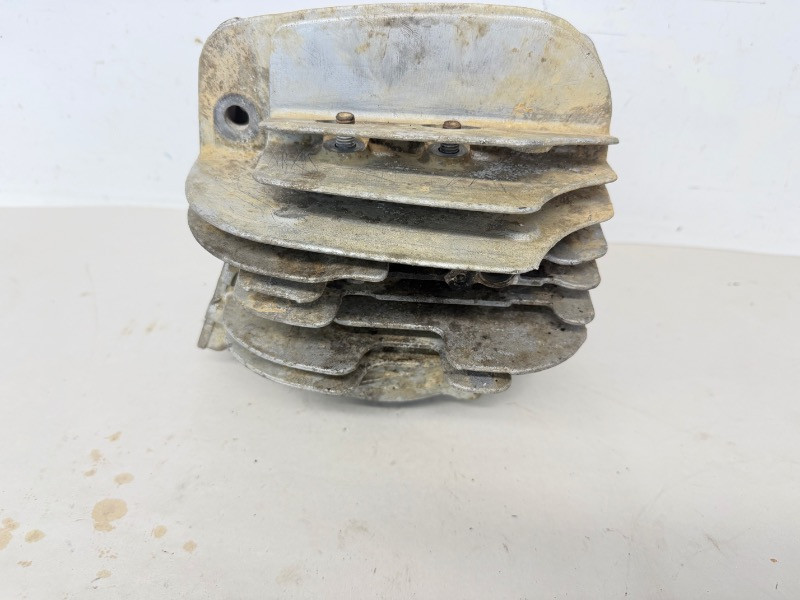 1988 Kawasaki KDX 200 Cylinder Jug and Head Cover 11005-1530 11001