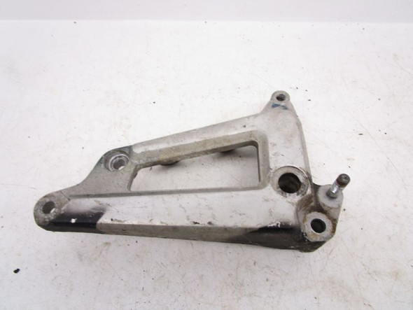 83 Yamaha XV 500 Virago Right Foot Peg Mount 22U-27443-00-00 1983