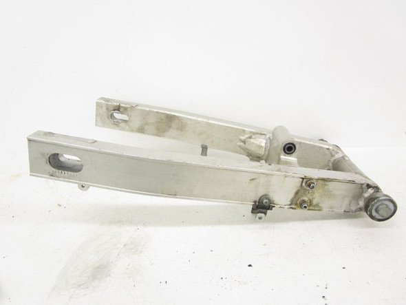 87 Yamaha FZ 700 Genesis Swingarm 2KT-22110-00-00 1987