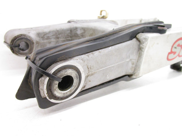 99 Suzuki RM 125 Swingarm 61000-37E10 1999