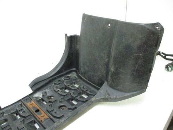 02 Yamaha Grizzly 660 Left Footwell 5KM-27453-01-00 2002-2008