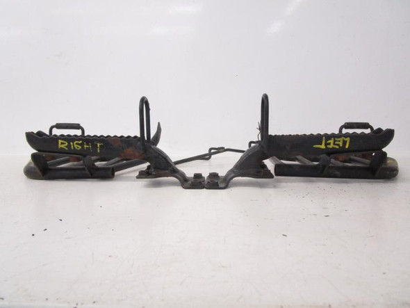 97 Kawasaki KLF 300 Bayou 4x4 Footpegs Left Right 34028-1312 1989-2004