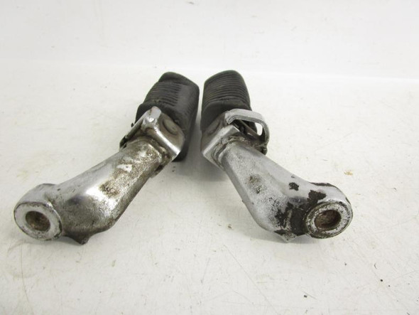 79 Yamaha XS 1100 Special Front Left Right Driver Foot Pegs 3H3-27420-00-00 1979