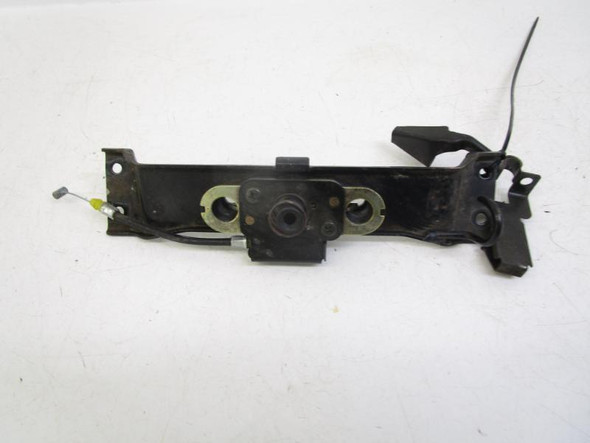 01 Kawasaki Ninja ZX11 D ZX 1100 Seat Latch Striker 27016-1098 1993-2001