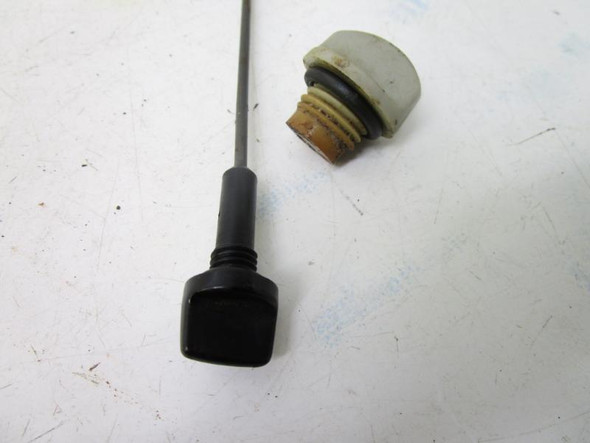 02 Honda TRX 350 FM Rancher Oil Level Dipstick Plug 15650-HN5-670 2000-2006