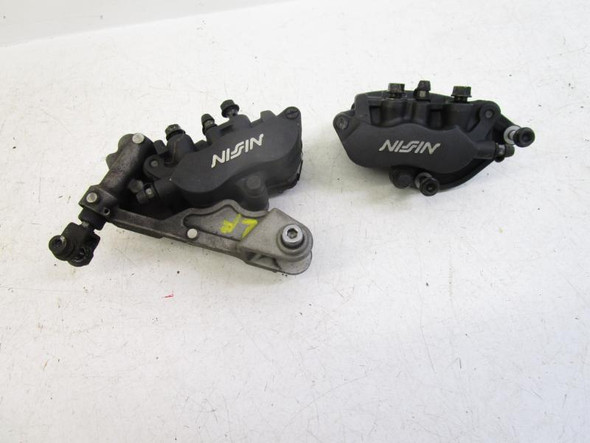 98 Honda VFR 800 FI Interceptor Front Brake Calipers 45150-MBG-006 1998-1999