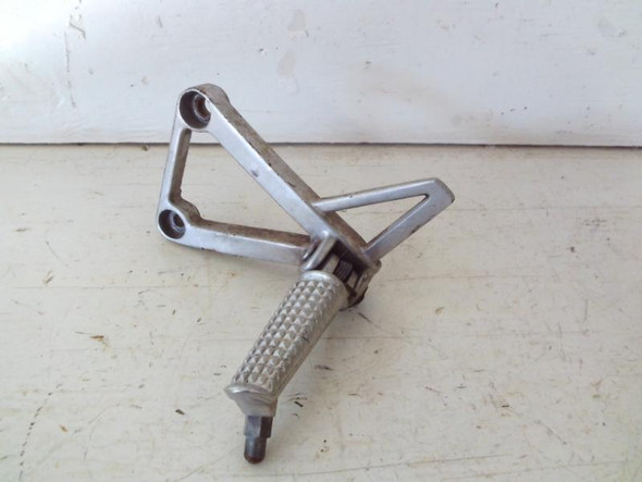 86 Honda VFR 750 F Interceptor Left Front Foot Peg Bracket 50700-ML7-7 1986-1987 86 Honda VFR 750 F Interceptor Left Front Foot Peg Bracket 50700-ML7-7 1986-1987