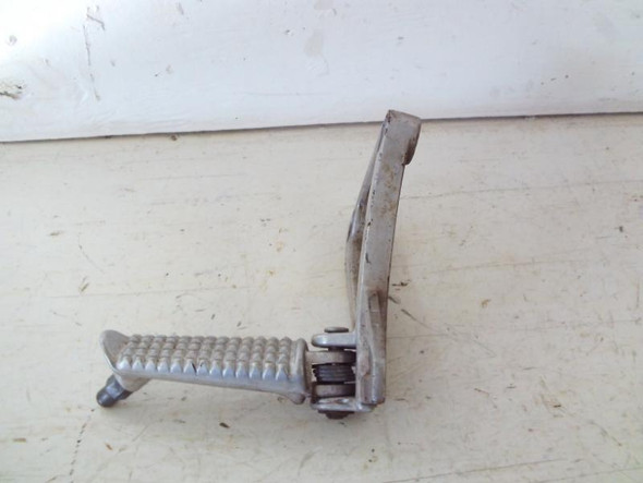 86 Honda VFR 750 F Interceptor Left Front Foot Peg Bracket 50700-ML7-7 1986-1987 86 Honda VFR 750 F Interceptor Left Front Foot Peg Bracket 50700-ML7-7 1986-1987