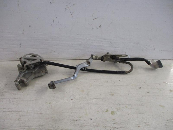 98 Honda XR 250 R Rear Brake Caliper Master Cylinder 43150-MY6-305 1997-2004