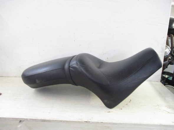 04 Victory Touring Cruiser Seat 2683423 2004