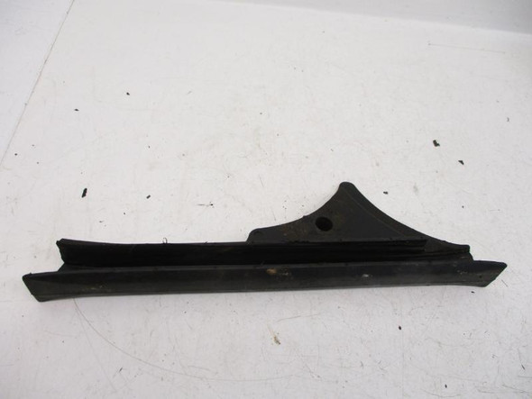 95 Polaris 2WD 400L Swingarm Chain Guide Guard 5430776 1995