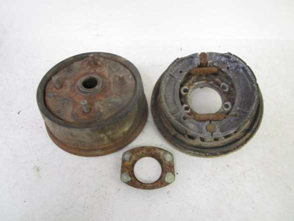 01 Yamaha YFM 600 Grizzly 4x4 Rear Brake Drum Plate 4SH-25321-00-00 1999-2001 01 Yamaha YFM 600 Grizzly 4x4 Rear Brake Drum Plate 4SH-25321-00-00 1999-2001