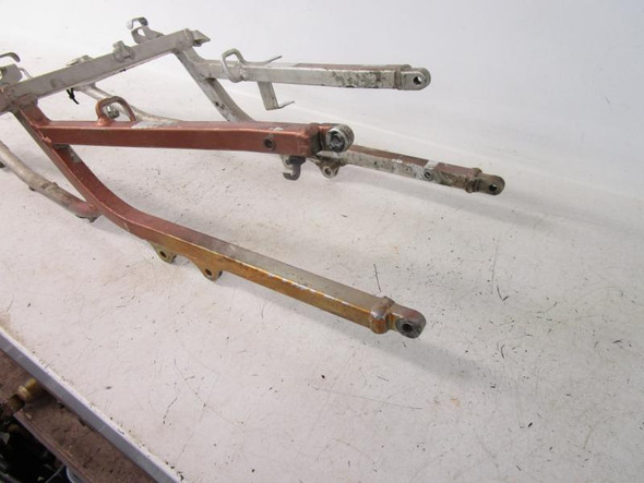 01 Suzuki GSXR 600 Subframe 41200-39F02 2001