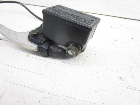 02 Yamaha YFM 660 Grizzly OEM Front Master Cylinder 5KM-2583T-01-00 2002-2008 02 Yamaha YFM 660 Grizzly OEM Front Master Cylinder 5KM-2583T-01-00 2002-2008