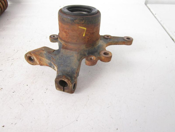 01 Suzuki LTF 500F Quadrunner Left Steering Knuckle 51241-09F00 1998-2002 01 Suzuki LTF 500F Quadrunner Left Steering Knuckle 51241-09F00 1998-2002