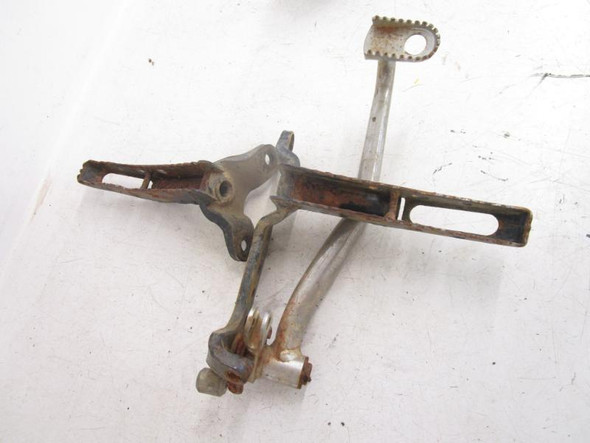 85 Honda TRX 250 Utility Foot Pegs Left Right 50611-HA8-680 1985-1987