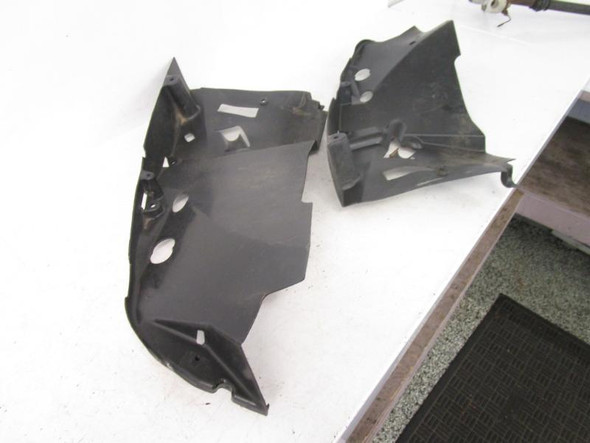05 Honda TRX 350 FE Rancher Inner Fenders 61862-HN7-000 2004-2006 05 Honda TRX 350 FE Rancher Inner Fenders 61862-HN7-000 2004-2006