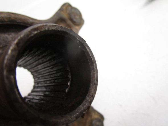 91 Suzuki LT4WD Quadrunner Rear Wheel Hub 64110-19B11 1988-1998