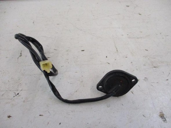 98 Suzuki GSXR 1100 W Gear Shifting Switch Nuetral Sensor 37720-46E00 1993-1998 98 Suzuki GSXR 1100 W Gear Shifting Switch Nuetral Sensor 37720-46E00 1993-1998