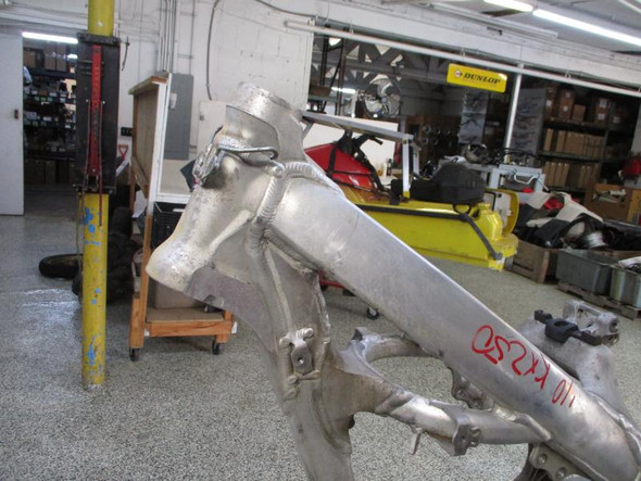 10 Kawasaki KX 250F KXF 250 Frame Chassis *BOS* 32160-0331 2009-2010 10 Kawasaki KX 250F KXF 250 Frame Chassis *BOS* 32160-0331 2009-2010
