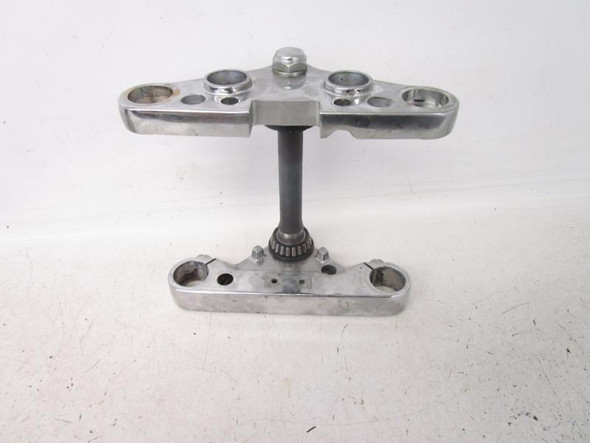 01 Suzuki VS 800 Intruder Upper Lower Triple Trees 51410-39A21 1995-2009 01 Suzuki VS 800 Intruder Upper Lower Triple Trees 51410-39A21 1995-2009