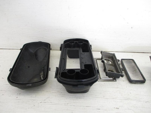 97 Seadoo GTX 787 Intake Silencer and Cover 273000103 1997