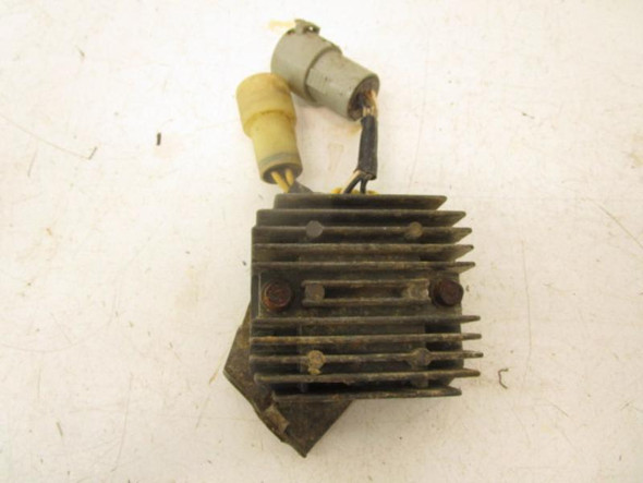 01 Kawasaki KLF 300 Bayou 2x4 Voltage Regulator 21066-1112 1999-2004 01 Kawasaki KLF 300 Bayou 2x4 Voltage Regulator 21066-1112 1999-2004