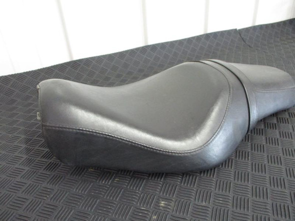 05 Harley Davidson Sportster XL 1200 Custom Seat 51530-04 2004