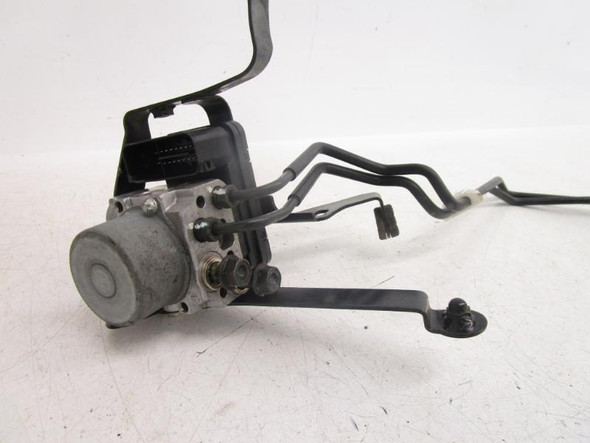 21 Honda CBR 500R ABS Pump Lines Hoses Modulator 57110-MKP-J01 2019-2021 21 Honda CBR 500R ABS Pump Lines Hoses Modulator 57110-MKP-J01 2019-2021