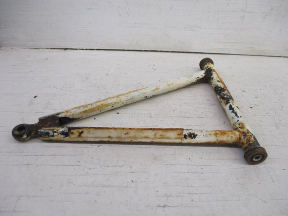 15 Polaris ACE 570 EFI Right Front Lower A Arm Control 2202907 2015