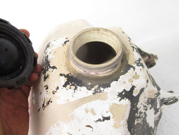 88 Kawasaki KDX 200 Gas Fuel Tank 51002-5367-6F 1988 88 Kawasaki KDX 200 Gas Fuel Tank 51002-5367-6F 1988